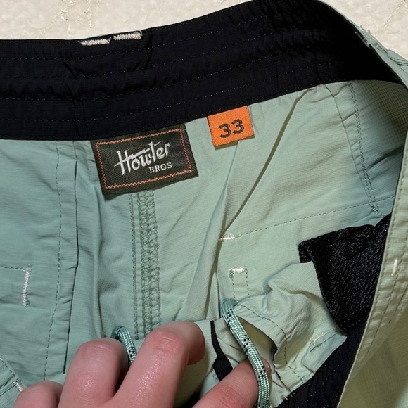 Howler Brothers Hybrid Shorts – Size 33 – Light Sage Green - Picture 4 of 4